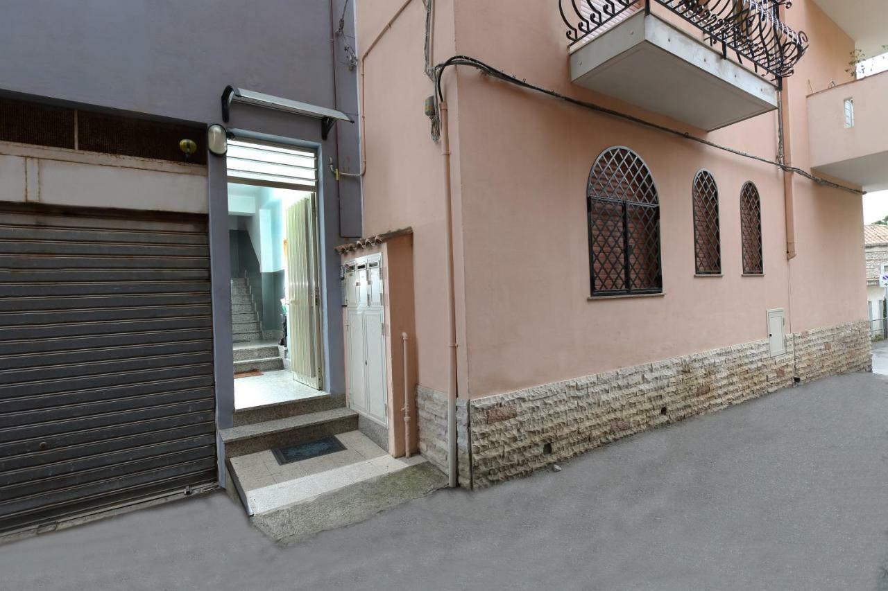 Apartamento Tyttyhouse Giardini-Naxos Exterior foto